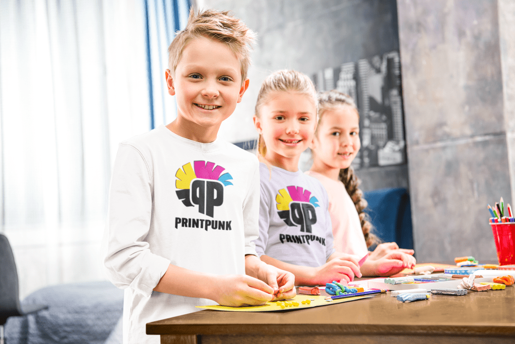 DTF T-Shirts und Poloshirts mit dem Schul-Logo